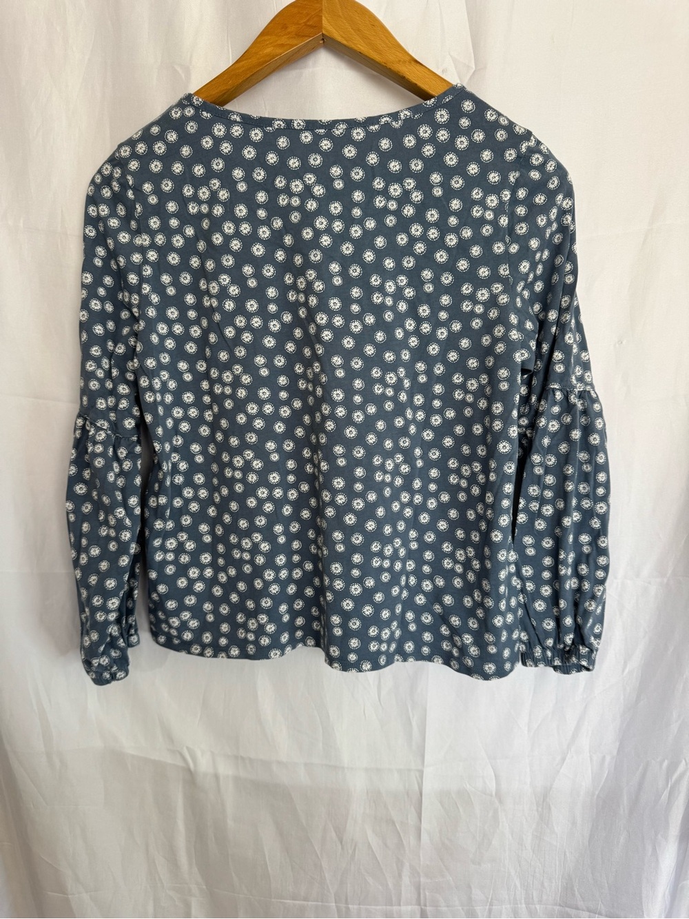 Garnet Hill Blue Floral Long Sleeve Top – Size Small - Picture 5 of 6